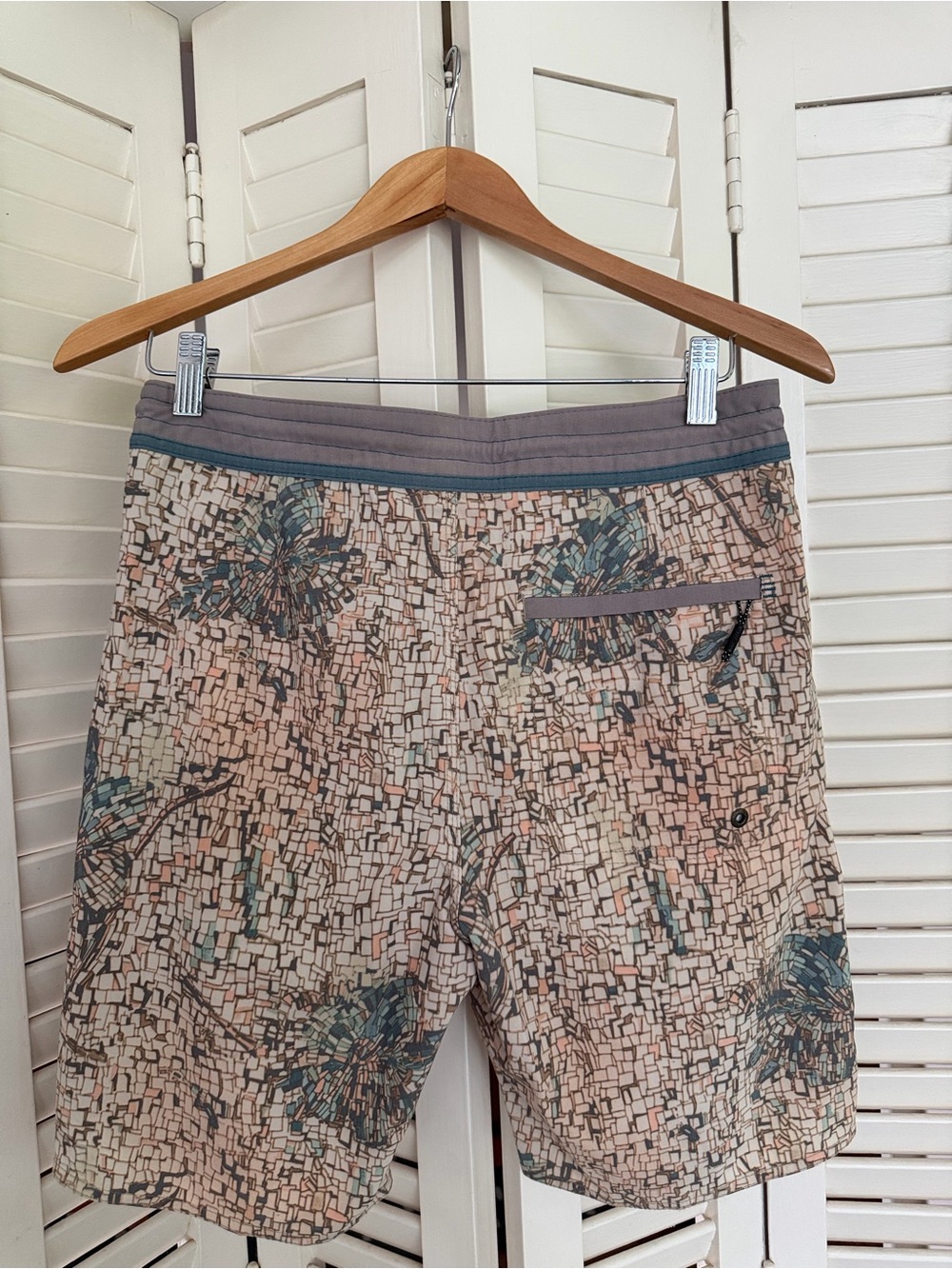 O’Neill Cruzers Mosaic Haze Board Shorts Mens 29 Floral Surf Swim Trunks - Picture 4 of 8